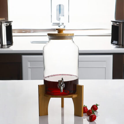 მინის დისპენსერი სასმელებისთვის. მოცულობა: 4 ლიტრი.