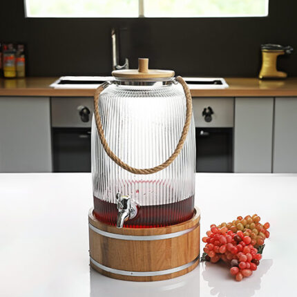 მინის დისპენსერი სასმელებისთვის. მოცულობა: 6 ლიტრი.