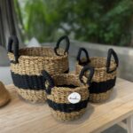 მოწნული კალათების ნაკრები შავი ელემენტებით