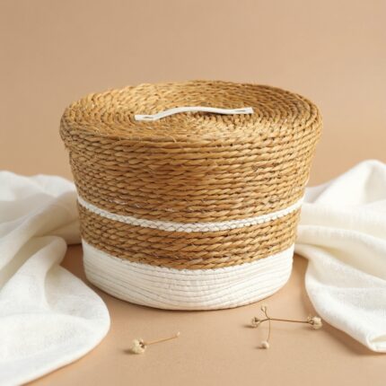 მოწნული კალათა პატარა