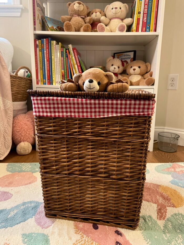 ყავისფერი ხის დათუნია